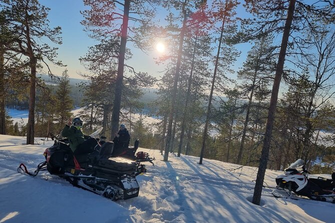 3 Days Raid Snowmobile in Finnish Lapland - Who will enjoy this most