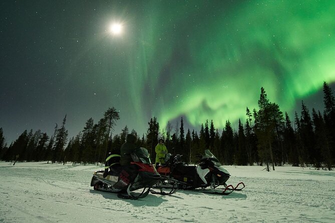 3 Hours Snowmobiling under Auroras and Night Sky - What to know before you book