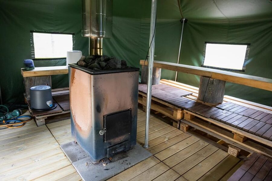 Arctic Tent Sauna Experience with Ice Swimming - Key points before you book