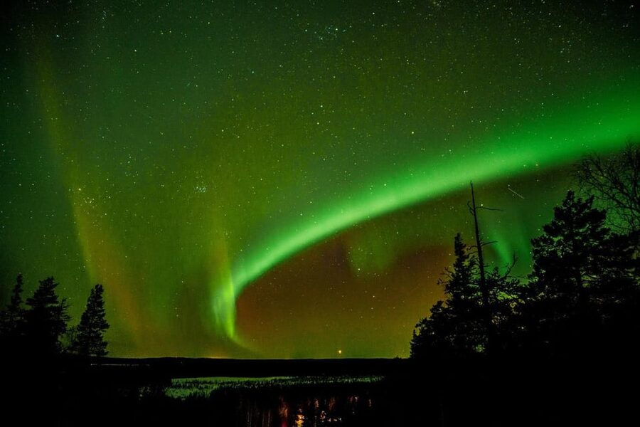 Auroras Northern Lights in Saariselka - Reaching the dark site and the warm hut