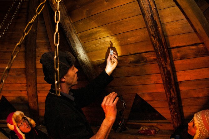 Auroras - Northern Lights Tours by Aurora Experts - Rovaniemi - How the guides shape the night