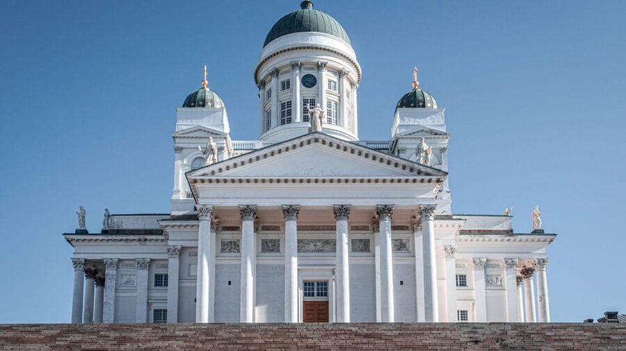Best of Helsinki: Private Walking Tour with a Local - Esplanadi Park for a slower pace