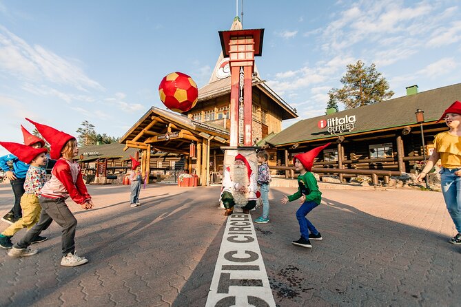 Daytour to Santa Claus Village, Reindeer and Husky Safaris, Photo, and Lunch - Lunch is convenient, but not the strongest feature