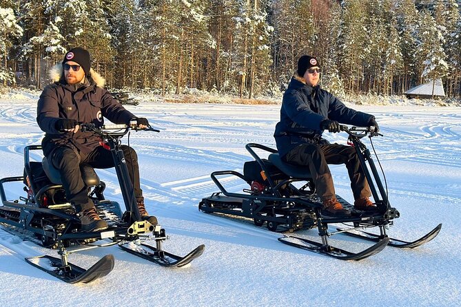 Expedition "INTO THE WILD" Safari and Lunch in Glass Igloo - Three courses with a Taste of Lapland