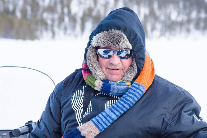 From Ivalo: Ice Fishing Safari to Lake Inari, reindeers & lunch - Three hours beside Finland’s third-largest lake