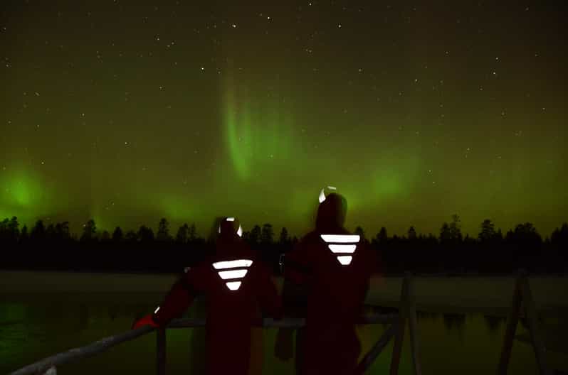 From Rovaniemi: Ice Floating under Aurora Borealis - Learning to float in a full rescue suit