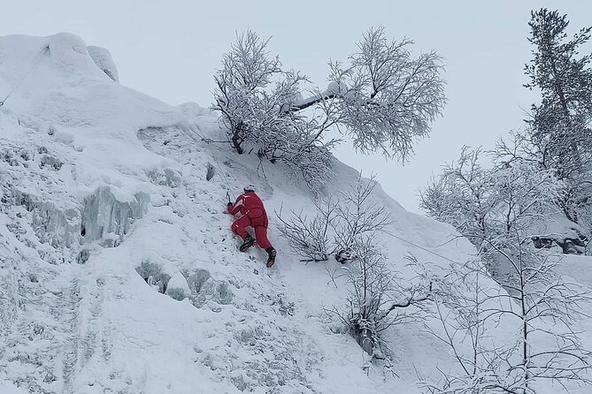 Guided Ice Climbing Activity in Pyhä - How difficult is ice climbing for a beginner?