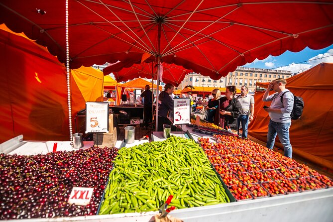 Helsinki Airport Layover Sightseeing Tour - What the guide adds to a fast visit