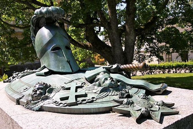 Helsinki and Suomenlinna Sightseeing Tour - Timing, walking, and the end of the tour