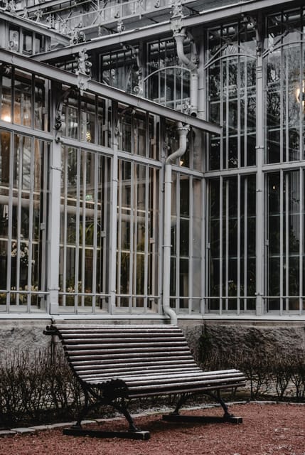 Helsinki: Architectural Highlights Guided Walking Tour - Pace, group size, and practical comfort