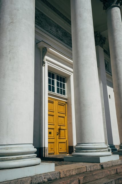 Helsinki: Architectural Highlights Guided Walking Tour - Helsinki Central Station and the move toward modernity