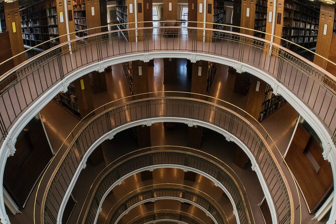 Helsinki architecture tour with a city planner - Jugendsali and the Pohjola Insurance Building