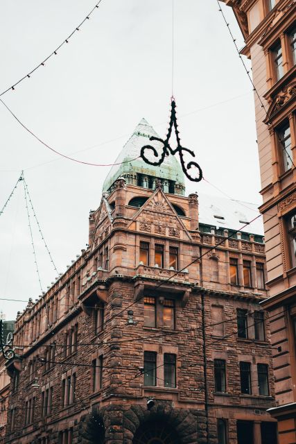 Helsinki: Architecture Walking Tour with Expert - Oodi and the city’s contemporary direction