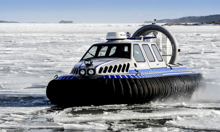 Helsinki: Arctic Ice Experience with Lunch - Walking a Finnish island shaped by ice
