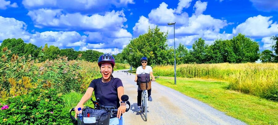 Helsinki: Bike or E-Bike Tour, BBQ, Sauna, Parks, and Forest - Historical buildings, a viewpoint, and the ride back
