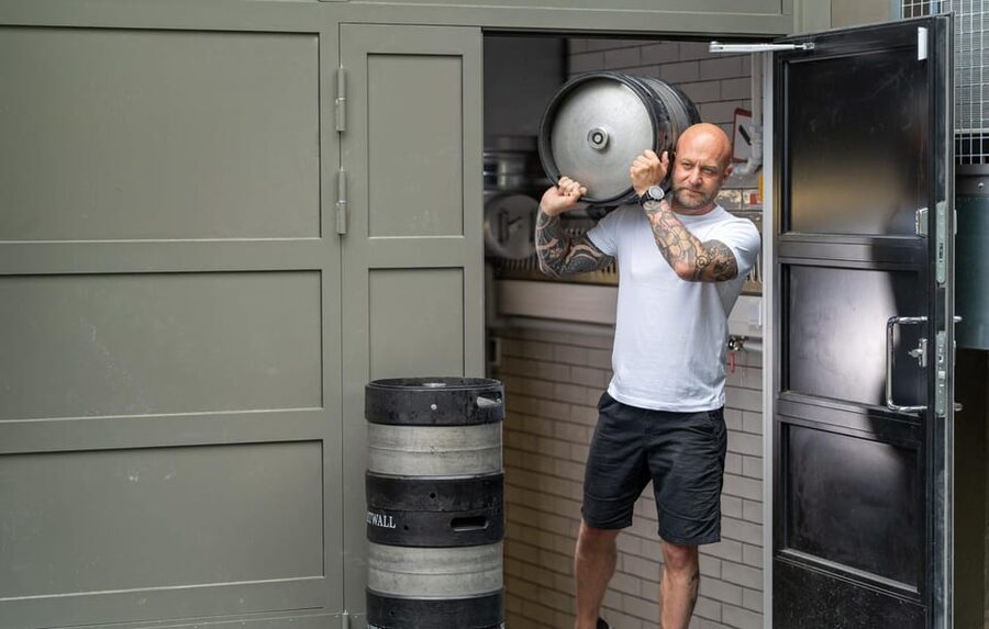 Helsinki: Brewery Tour at Mad Hopper Brewing Company - Shopping at the Mad Hopper Shop