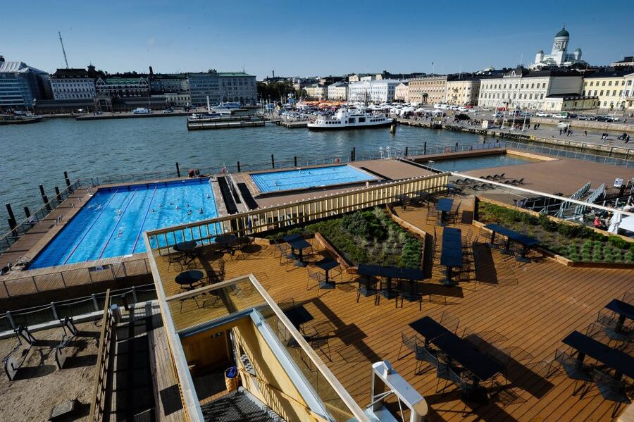 Helsinki: City and Outer Islands Guided RIB Boat Tour - Ferries, villas, and the Kaivopuisto shoreline