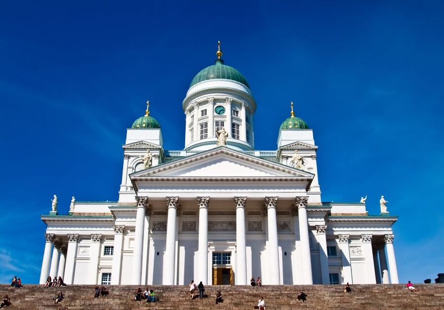 Helsinki: City and Suomenlinna 5-Hour Sightseeing Tour - Old Market Hall and the waterfront