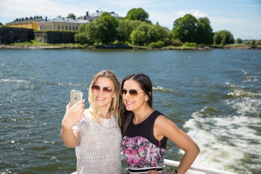 Helsinki: City Highlights 1.5-Hour Archipelago Cruise - Key details that shape the cruise