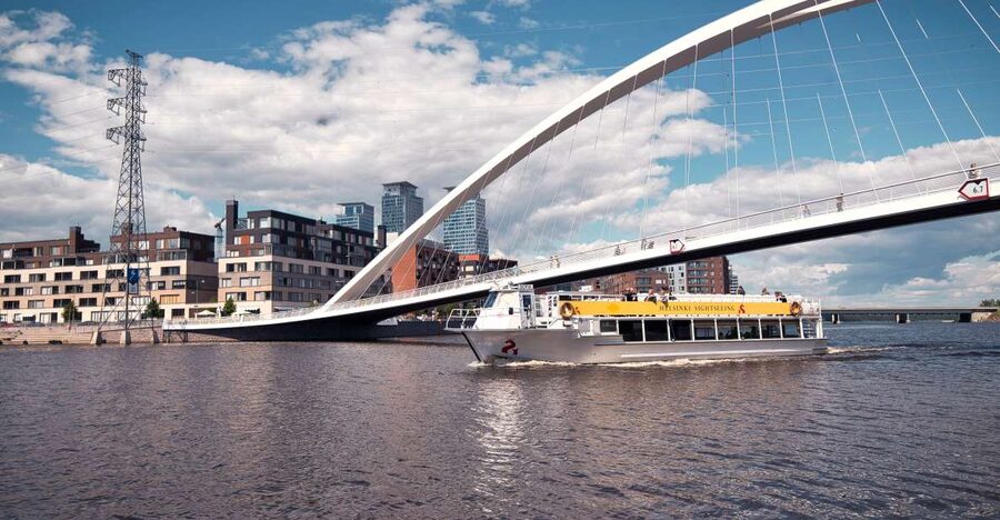 Helsinki: City Highlights 1.5-Hour Archipelago Cruise - Starting at Market Square, with Helsinki already in view