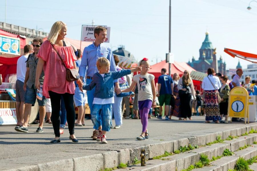 Helsinki: City Sightseeing Hop-On Hop-Off Bus Tour - Flea Market, Bulevardi, and Helsinki’s design quarter