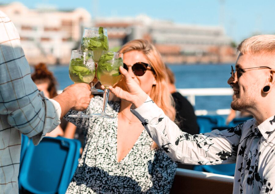 Helsinki: Evening Archipelago Cruise - Suomenlinna, Helsinki’s island fortress