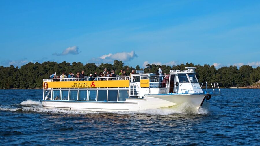 Helsinki Evening Cruise - The first minutes on the Helsinki archipelago