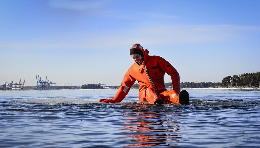 Helsinki: Floating Experience in a Survival Suit - What this Helsinki floating experience really is