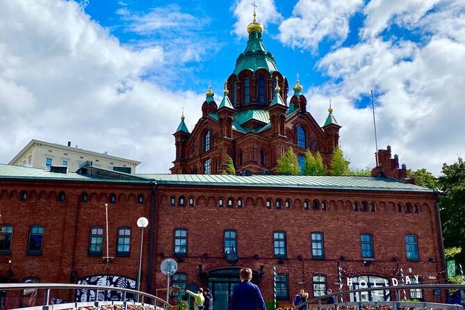 Helsinki Highlights Tour: the Top Sightseeing Spots - Kauppatori and the waterfront market atmosphere