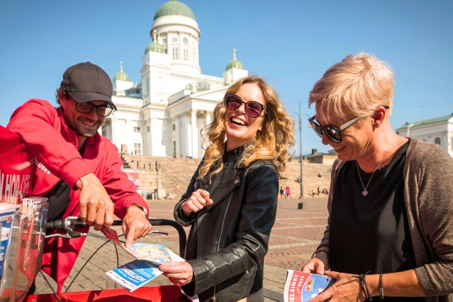 Helsinki: Hop-On Hop-Off Bus and Sightseeing Boat Tour - Choosing your bus stops and attractions