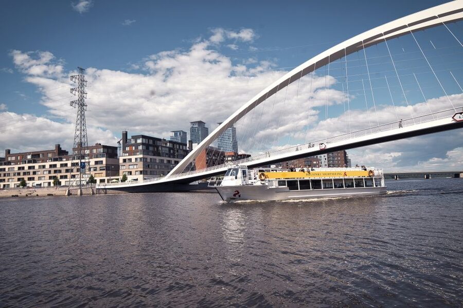 Helsinki: Hop-On Hop-Off Bus Tour & City Highlights Cruise - Senate Square is the natural bus starting point