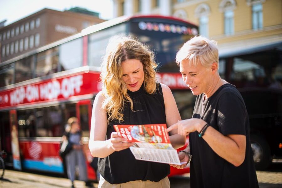 Helsinki: Hop-On Hop-Off City Bus Tour - Esplanadi, Kaivopuisto, and the market hall district