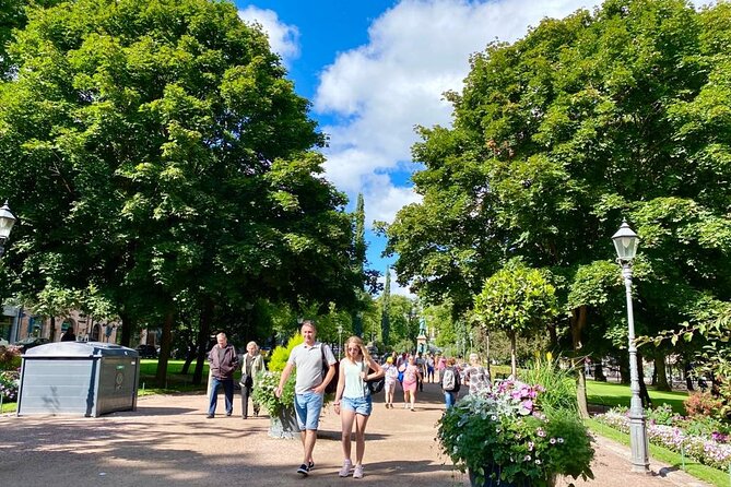 Helsinki in Nutshell: Suomenlinna & City Highlights by Eco-Friendly Ways - Uspenski Cathedral and the central parks