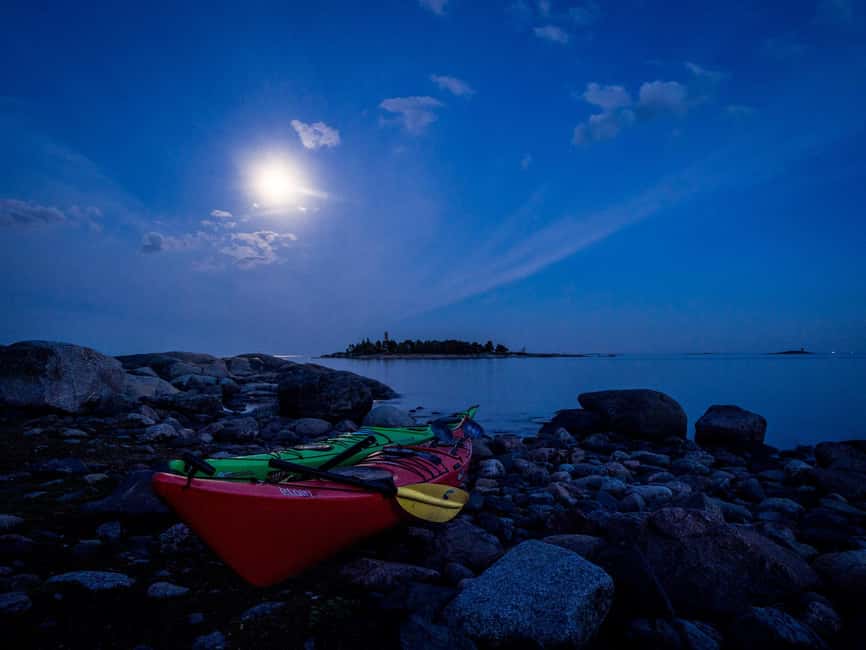 Helsinki: Midnight Sun Kayaking Tour with Campfire - Is $152 a fair price?