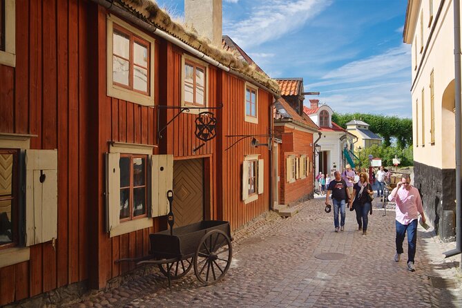 Helsinki Private Sightseeing + Medieval Town Porvoo - Guide quality, comfort, and the price