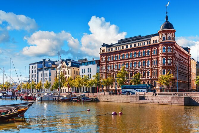 Helsinki Scavenger Hunt and Highlights Self-Guided Tour - Choosing between teamwork and friendly competition