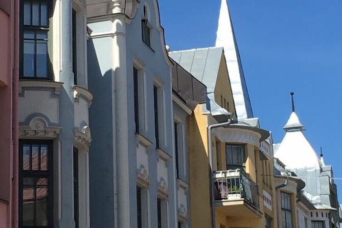 Helsinki Sightseeing Tour With Professional Local Guide - Central Library Oodi: modern Helsinki in 15 minutes