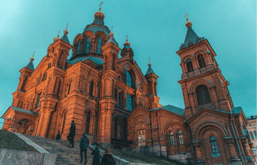 Helsinki: Small-Group Walking Tour with City Planner Guide - Key Points Before You Book