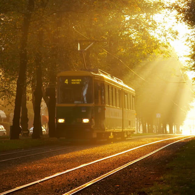 Helsinki: Tram Tour - What the guide adds to the experience