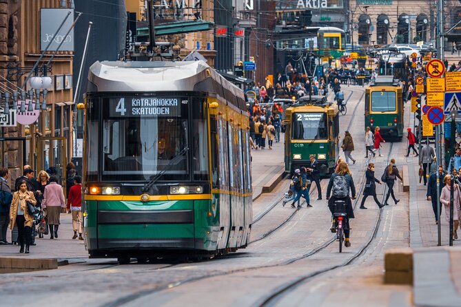 Helsinki tram tour with a city planner - Kaivopuisto brings the archipelago into view