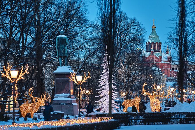 Helsinki walking tour with a city planner - Oodi is the modern finale