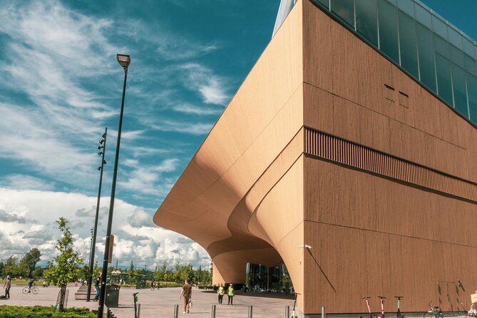 Helsinki Walking Tour with a Sociologist - Runeberg, the railway station, and Oodi