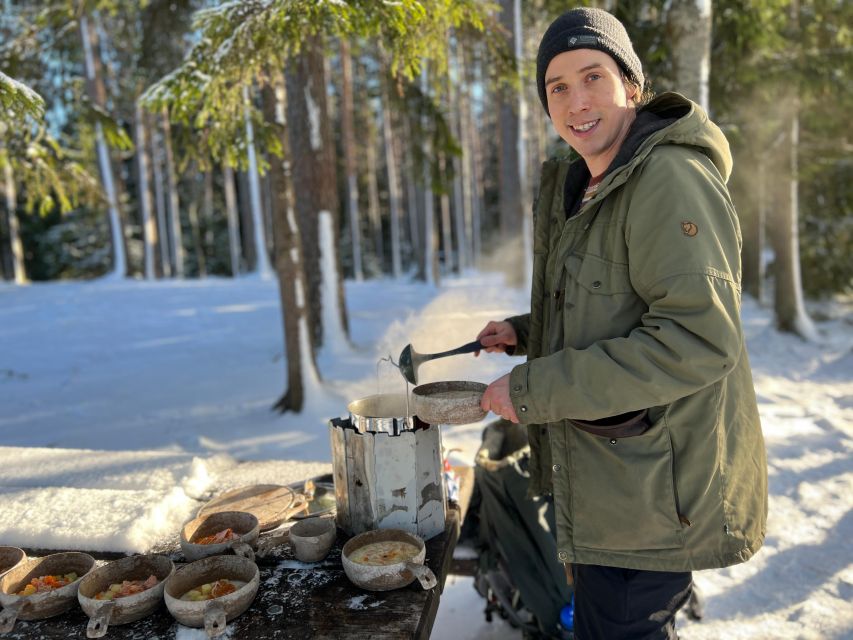 Helsinki: Winter Wonderland Liesjärvi National Park Hike - The guides make the difference