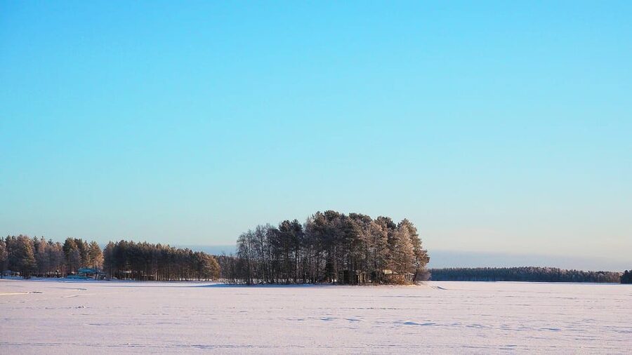 Ice fishing program in Lapland - Best fit for families and small groups