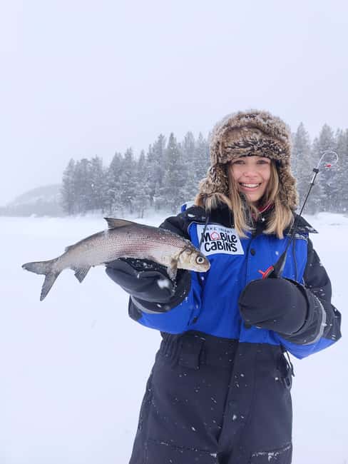 Inari: 2 hour Ice Fishing at Lake Inari - Fishing with a guide who teaches, not just transports