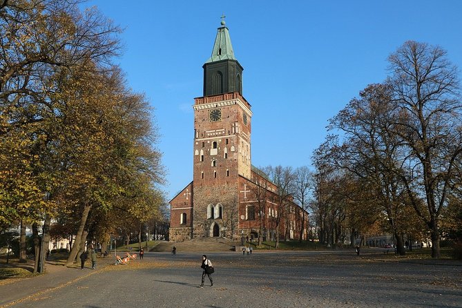 Inspiring Turku - Private Walking Tour - Turku City Hall and the Great Fire
