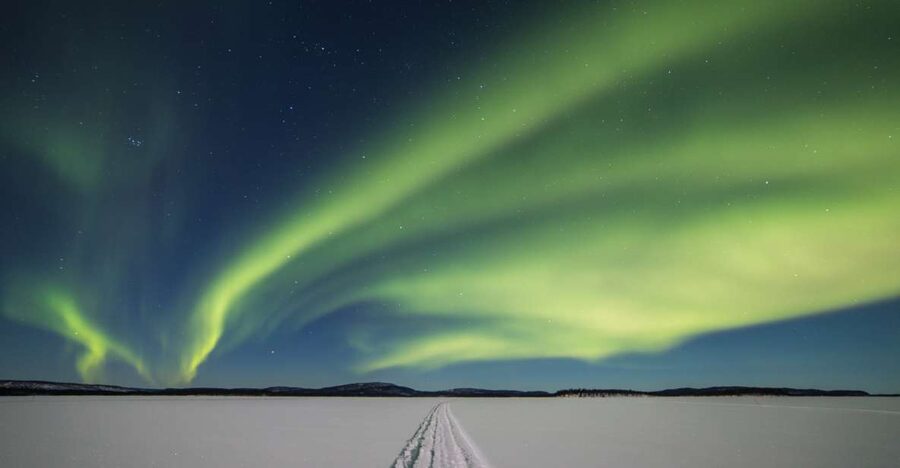 Ivalo: Lake Inari Northern Lights Tour w/ Reindeer & Dinner - How the four hours are divided
