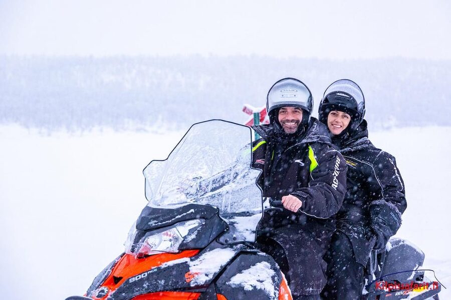 Kilpisjärvi: Border of Three Countries Snowmobile Safari - Learning to drive before the fun begins