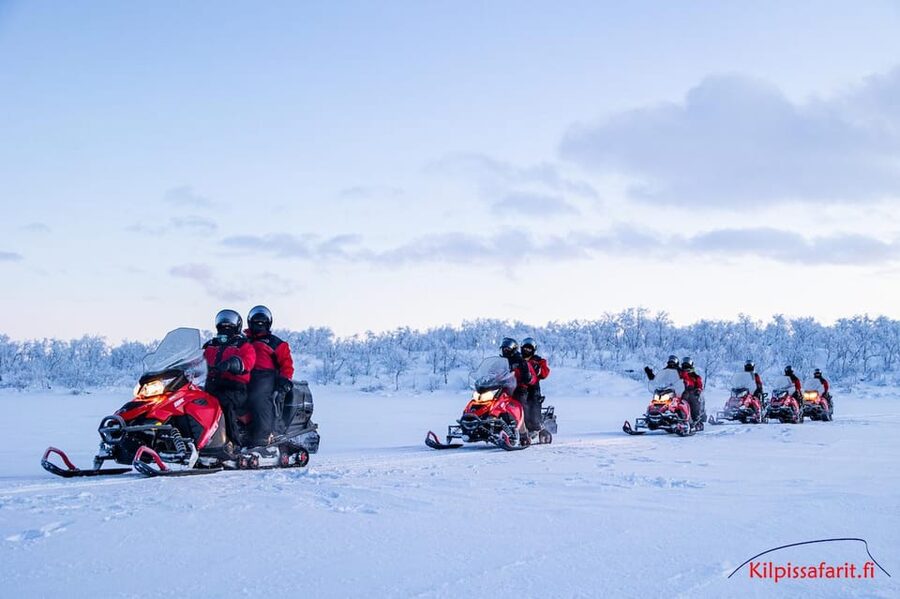 Kilpisjärvi: Border of Three Countries Snowmobile Safari - Hot drinks, pastries, and the return ride
