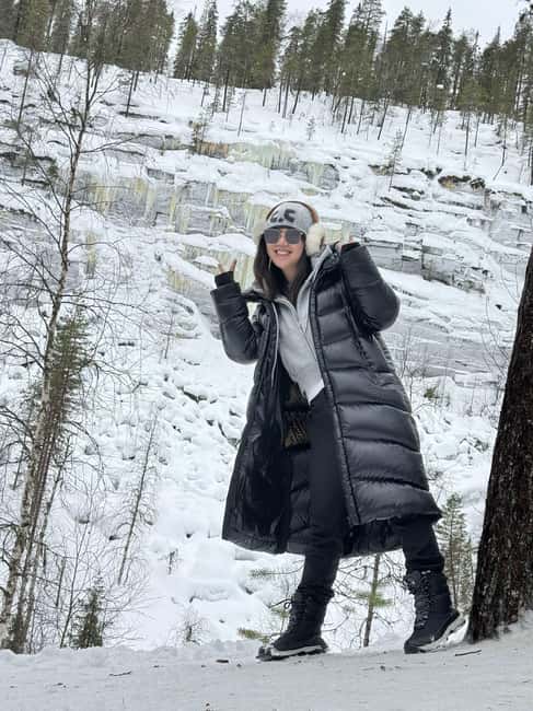 Korouoma Canyon Frozen Waterfalls Hike & Private Teepee BBQ - The teepee BBQ is a welcome finish